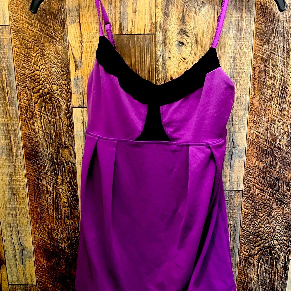Lululemon top